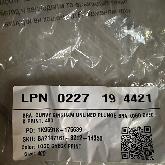 Savage X Fenty Gingham Remix Unlined Plunge Bra Logo Check Print 40D NWT in pkg - Picture 7 of 7